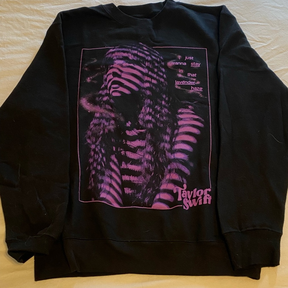 Taylor Swift Eras Tour Lavender Haze Black Crewneck Sweatshirt M Midnights